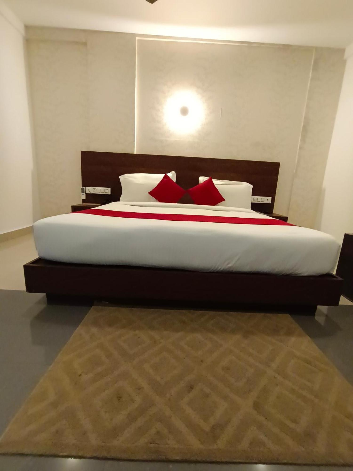 Hotel Wilton Szultán Bathery Kültér fotó